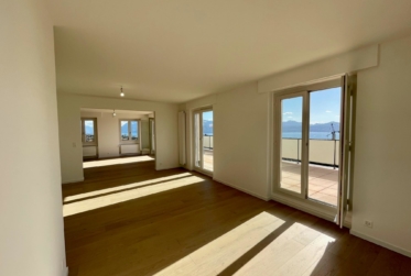 Très bel appartement de 6 pièces en attique – 150 m2 – avec terrasse