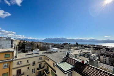 Très bel appartement de 6 pièces en attique – 150 m2 – avec terrasse