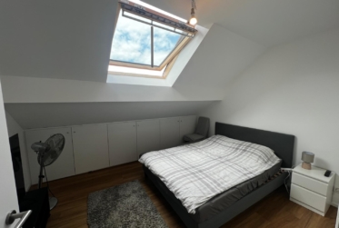 Bel appartement de 4.5 récemment rénové avec dépôt et place de parc
