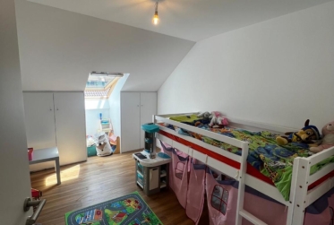 Bel appartement de 4.5 récemment rénové avec dépôt et place de parc