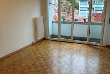 Appartement de 4 pièces récemment rénové à Pully