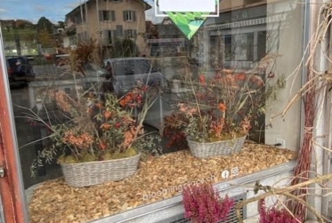 Local commercial à Penthalaz