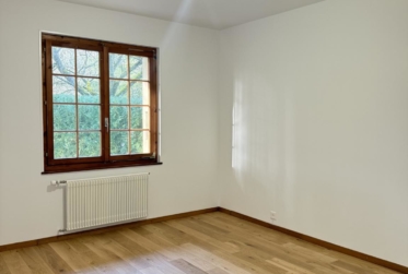 Appartement 4.5 pièces au rez-de-chaussée, rénové en 2025, à Lussery-Villars