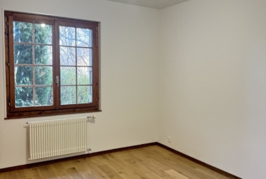 Appartement 4.5 pièces au rez-de-chaussée, rénové en 2025, à Lussery-Villars